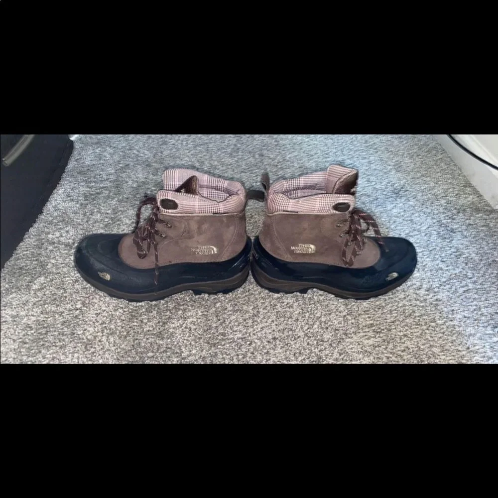 North face snow boots that I don’t need size 10 in womens - Picture 1 of 4